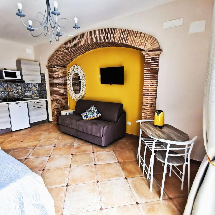 Hotel Il Sentiero di Leano Terracina Esterno foto