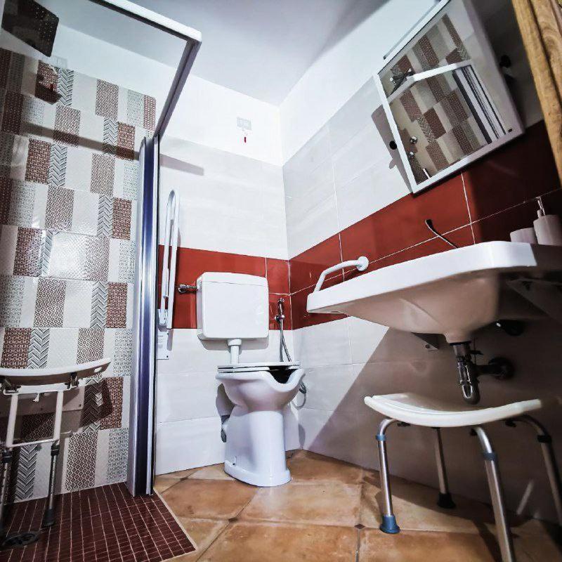 Hotel Il Sentiero di Leano Terracina Camera foto
